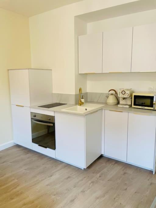 Le 18 Appartement Bourg-de-Péage Buitenkant foto